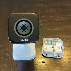 Vivint Black and White Security Camera Outside Gen 2